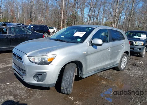 2013 Mitsubishi Outlander Sport Es z USA, uszkodzony, nr VIN 4A4AP3AU1DE014221